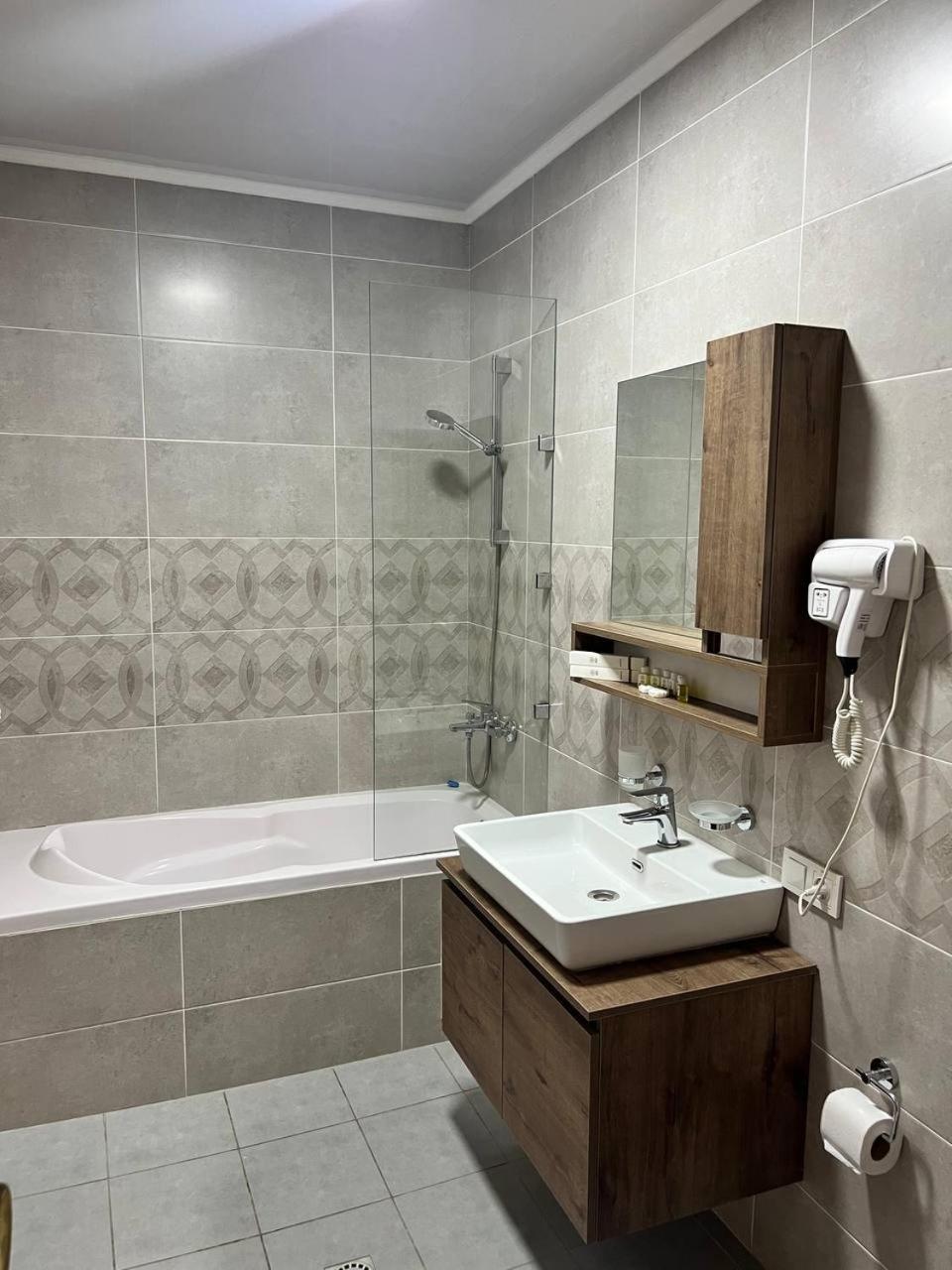 Orzu Hotel Namangan Esterno foto