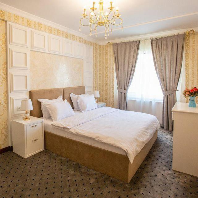 Orzu Hotel Namangan Esterno foto